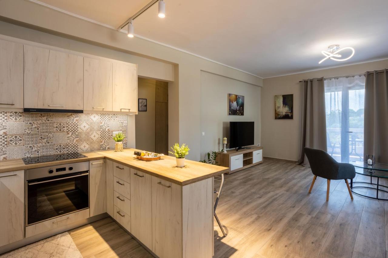 Luxury & Cozy Apartment Messíni Exterior photo